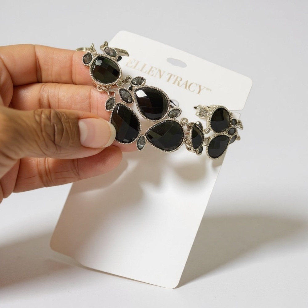 Elegant Black Stone Necklace - Picture 4 of 5